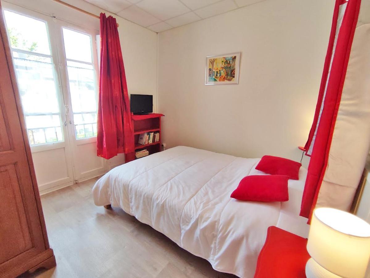 Les 3 Renards, T2 Bis, Parking, Centre Luchon, Casier A Skis, 4 Personnes Bagnères-de-Luchon エクステリア 写真